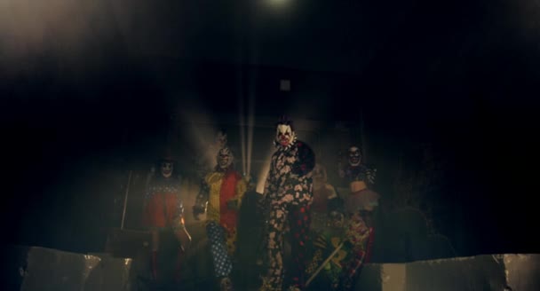 Clowns Dansen Enge Clown Halloween Party Concept — Stockvideo