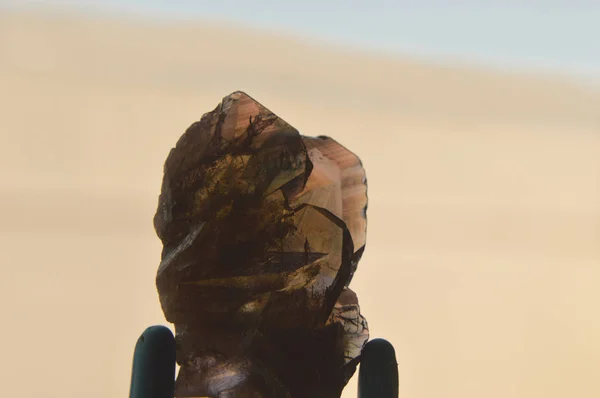 Ferroaksinite Kristal nadir mineral