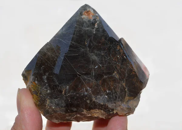 Rutilated Kuvars kristal sona erdi