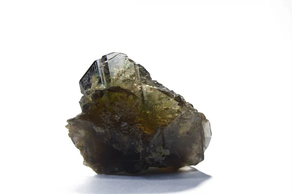 Axinite Crystal s pleochroic barevným efektem — Stock fotografie
