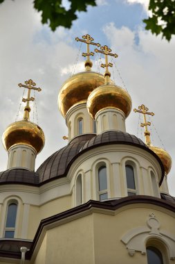 Petrograd tarafında St Petersburg Xenia Kilisesi