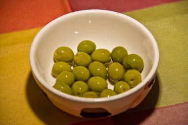 Lezzetli zeytin tabağı