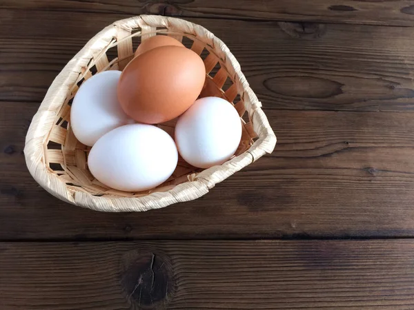 Oeuf Poulet Sur Table — Photo