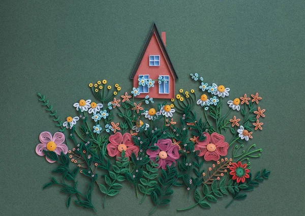 Casa Belos Desenhos Flores Isolados Fundo Papel Verde Mão Feita — Fotografia de Stock