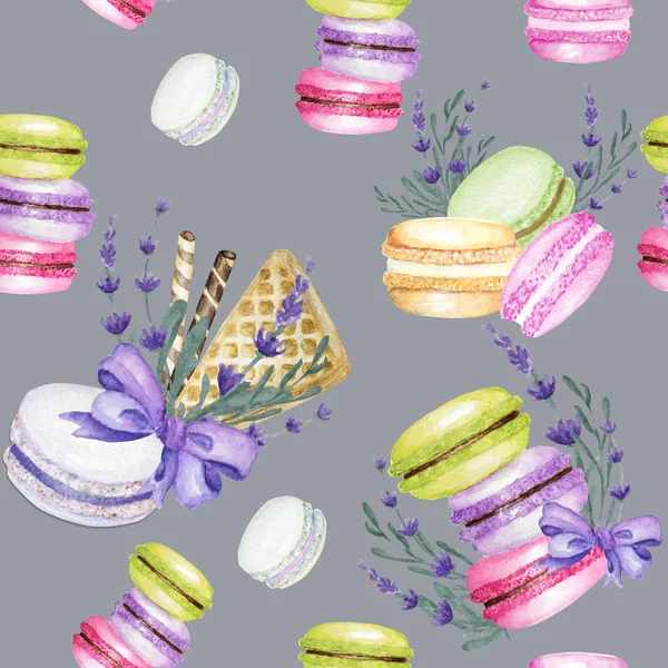 Яркие цвета Macarons торт Акварель бесшовный узор на сером фоне с цветами лаванды. Красочные сладкие французские десерты. Ткань бесшовная. Скрапбукинг . — стоковое фото