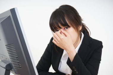 İş kadını ofis işinden bıkıyor