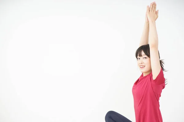 Jonge Vrouw Doet Yoga — Stockfoto