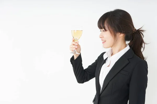 Mujer Bebiendo Alcohol Traje —  Fotos de Stock