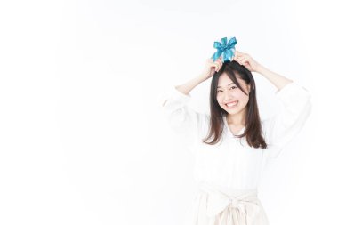 Genç, mutlu Asyalı kadın.