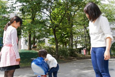 Anaokuluna gidiyorum.