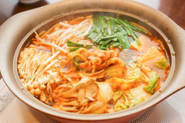 Kimchi güveç, yakın görüş.