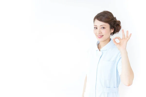 Uniformierte Junge Asiatische Krankenschwester — Stockfoto