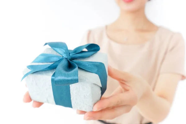 Woman Holding Gift Box Blue Ribbon — Stock Photo, Image