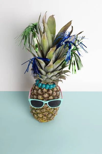 Gafas de sol de piña — Foto de Stock