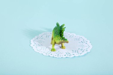 Doily stegosaurus