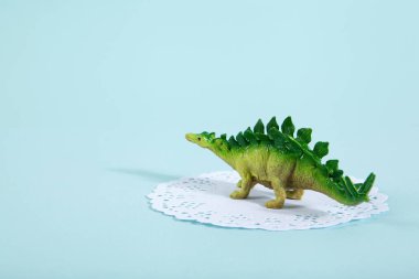 Doily stegosaurus