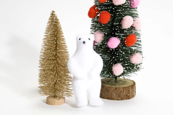 Christmas tree decorated with golden fir and bear — Stock Photo, Image