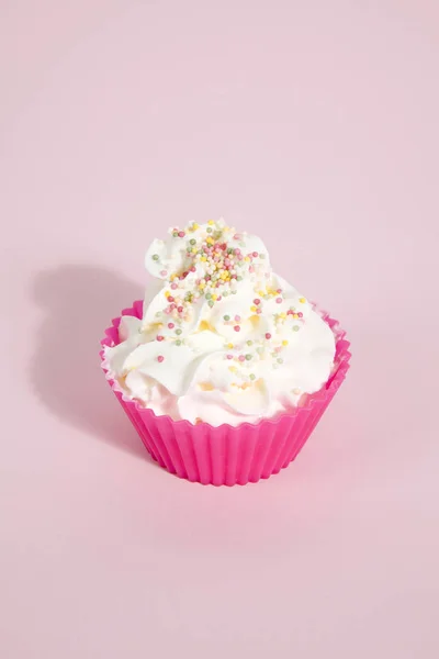 Cupcake espolvorea rosa —  Fotos de Stock