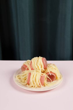 perde ve spagetti bigoudis