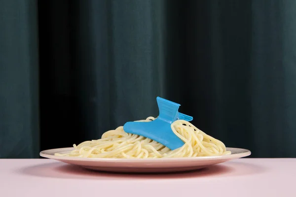 Занавес и когти для спагетти — стоковое фото
