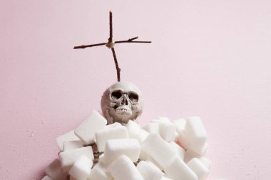 şeker mezar pembe iskelet