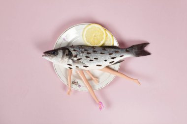 limon balık pembe plaka bebek ve dikenler