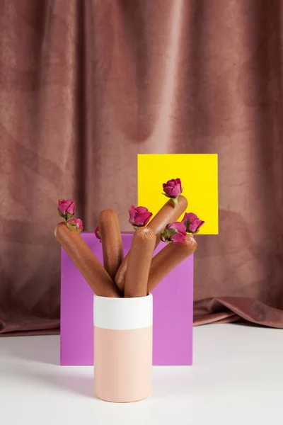 色付きキューブとソーセージブーケ花 — ストック写真