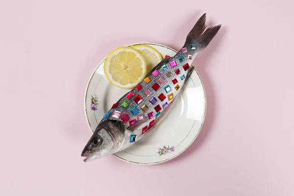 Zitrone Fisch rosa Teller Edelsteine — Stockfoto