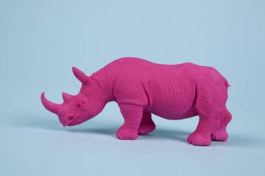 Pembe pop plastik gergedan