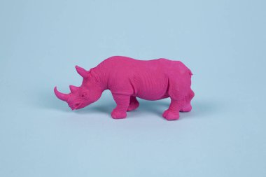 Pembe pop plastik gergedan