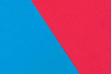 Kırmızı mavi kağıt arka plan. Soyut geometrik düz kompozisyon. Kart tahtası arkaplanı.