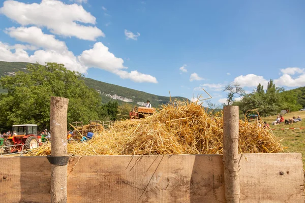 Stack Straw Background Field Agricultural Machinery Harvest Village France — Stock Photo, Image