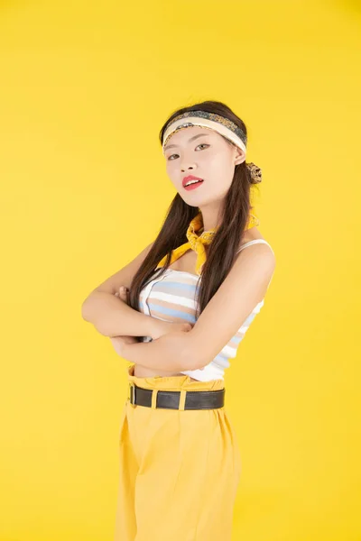 Fashion Girl Dress Hand Gesture Yellow Background — Stock fotografie