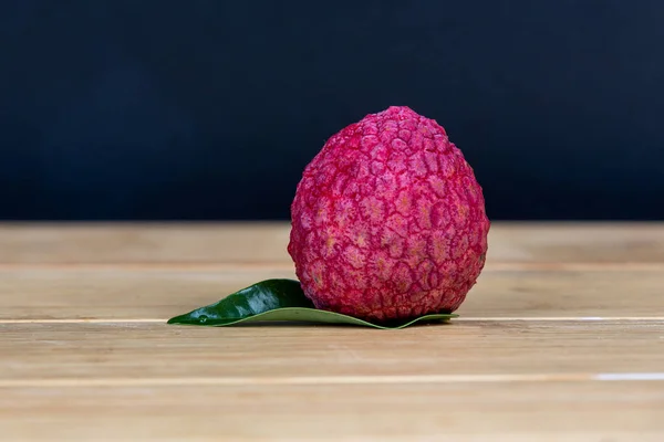 Litchi Rouge Placé Dans Panier — Photo