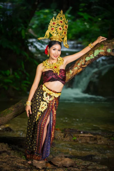 Woman Dressed Ancient Thai Dress Waterfall — 스톡 사진
