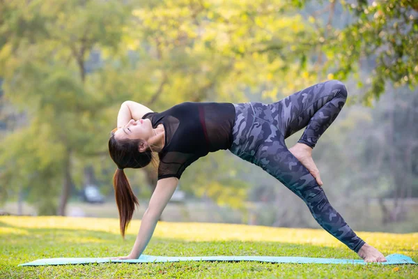 Women Playing Yoga Gym Exercising — ストック写真