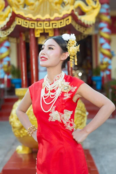 Beautiful Asian Girl Wearing Red Suit Showing Her Gestures Smiling — ストック写真