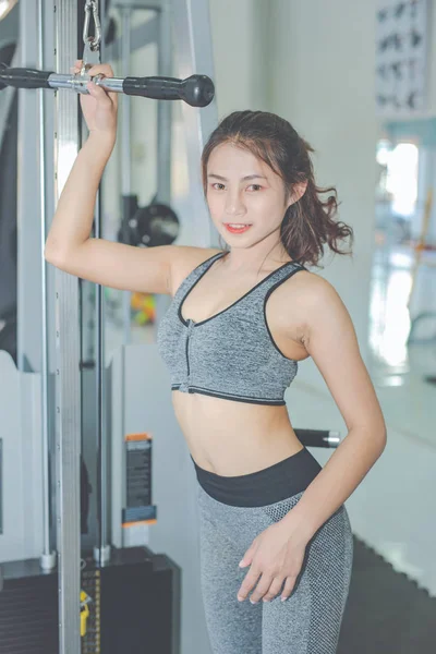 Girl Playing Fitness Gym — Fotografia de Stock