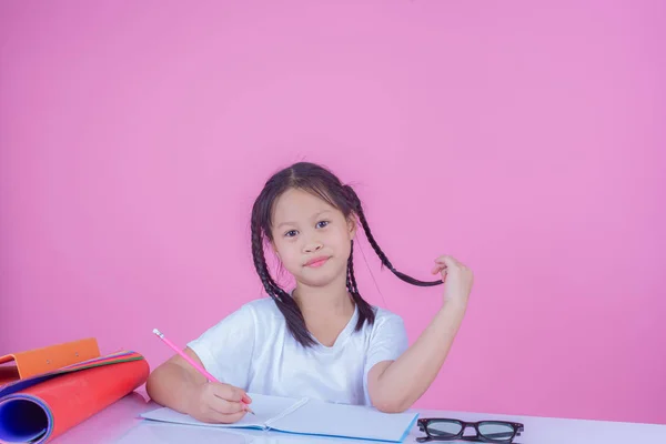 Girls Write Books Pink Background — Fotografia de Stock
