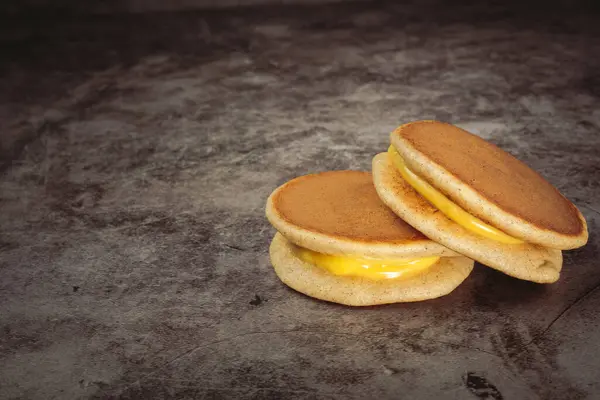 Dorayaki Pancakes Stuffed Vanilla Japanese Food — Stockfoto