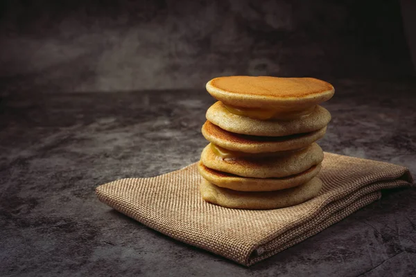 Dorayaki Pancakes Stuffed Vanilla Japanese Food — Foto de Stock