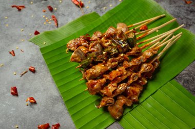 Izgara baharatlı biber. Adı Maha. Yemekleri güzelce süsleyin..
