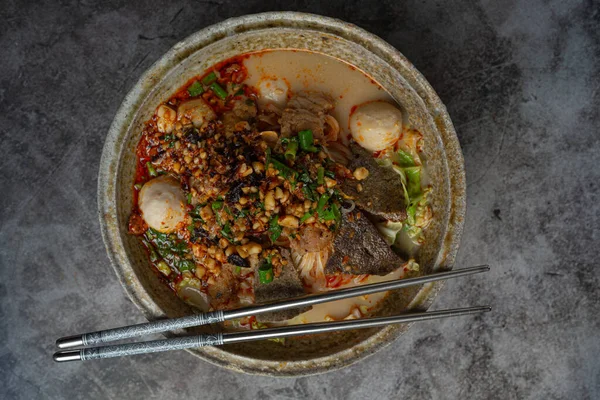 Spicy Instant Noodles Thai Style Called Tom Yum — Foto de Stock