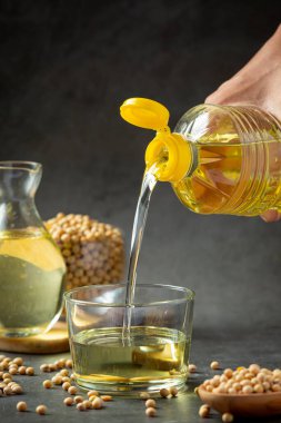 Soya yağı soya fasulyesi gıda ve içecek gıda konsepti.