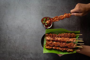 Baharatlı Mala, Sichuan biberi ve Çin baharatlarıyla karışık ızgara..