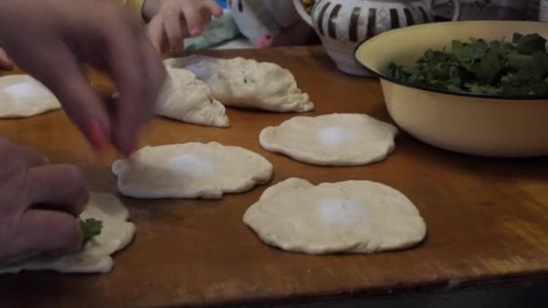 Vegan Vegetarián Jednoduché Jídlo Hotcakes Žena Připravuje Jednoduché Jídlo Koláče — Stock video