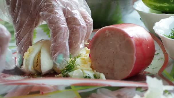 Repas Simple Cuisinier Coupe Œuf Petits Morceaux Jambon Côté Gros — Video