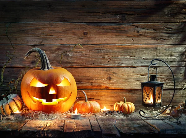 Halloween Pompoenen Rustieke Achtergrond Met Lantaarn — Stockfoto
