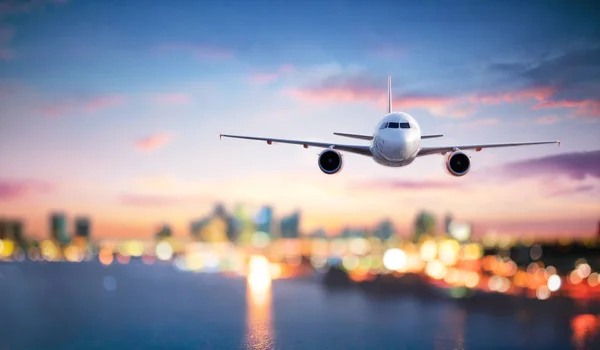 Airplane Flight Twilight Blurred Cityscape — Stock Photo, Image