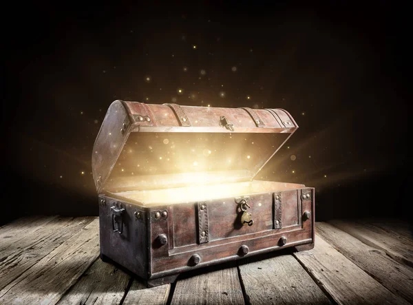 Treasure Chest Open Ancient Trunk Glowing Magic Lights Dark — стоковое фото